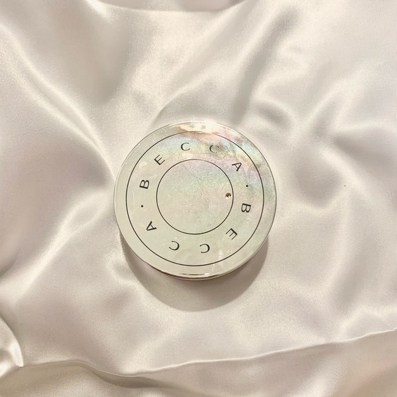 BECCA Hydra-Mist Set & Refresh Setting Powder - Picture 2 of 2